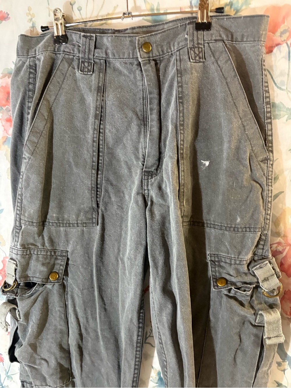 Vintage Gray Cargo Utility Pants with Multiple Pockets - Picture 3 of 11